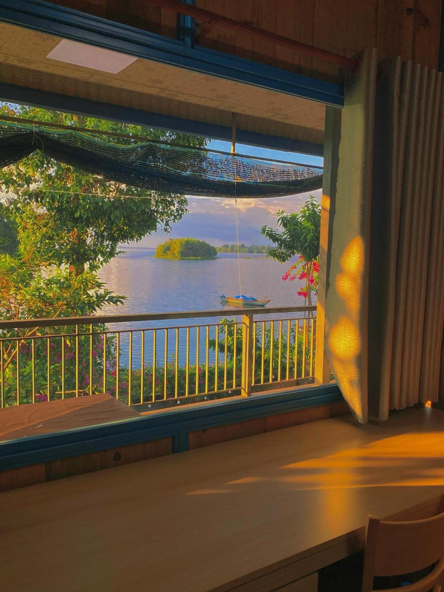 Ben Ho Homestay Xa Gia Tan Eksteriør bilde