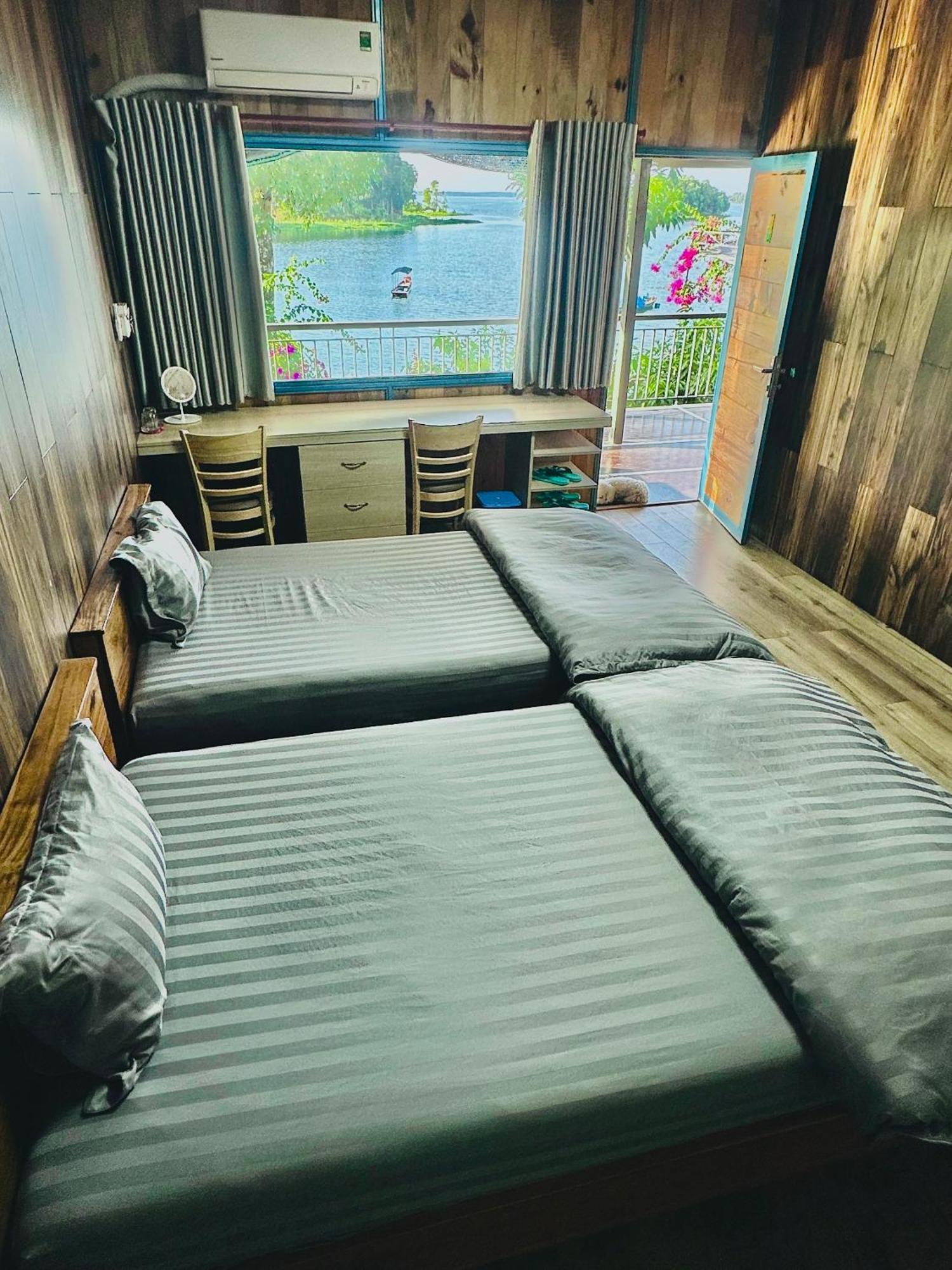 Ben Ho Homestay Xa Gia Tan Eksteriør bilde