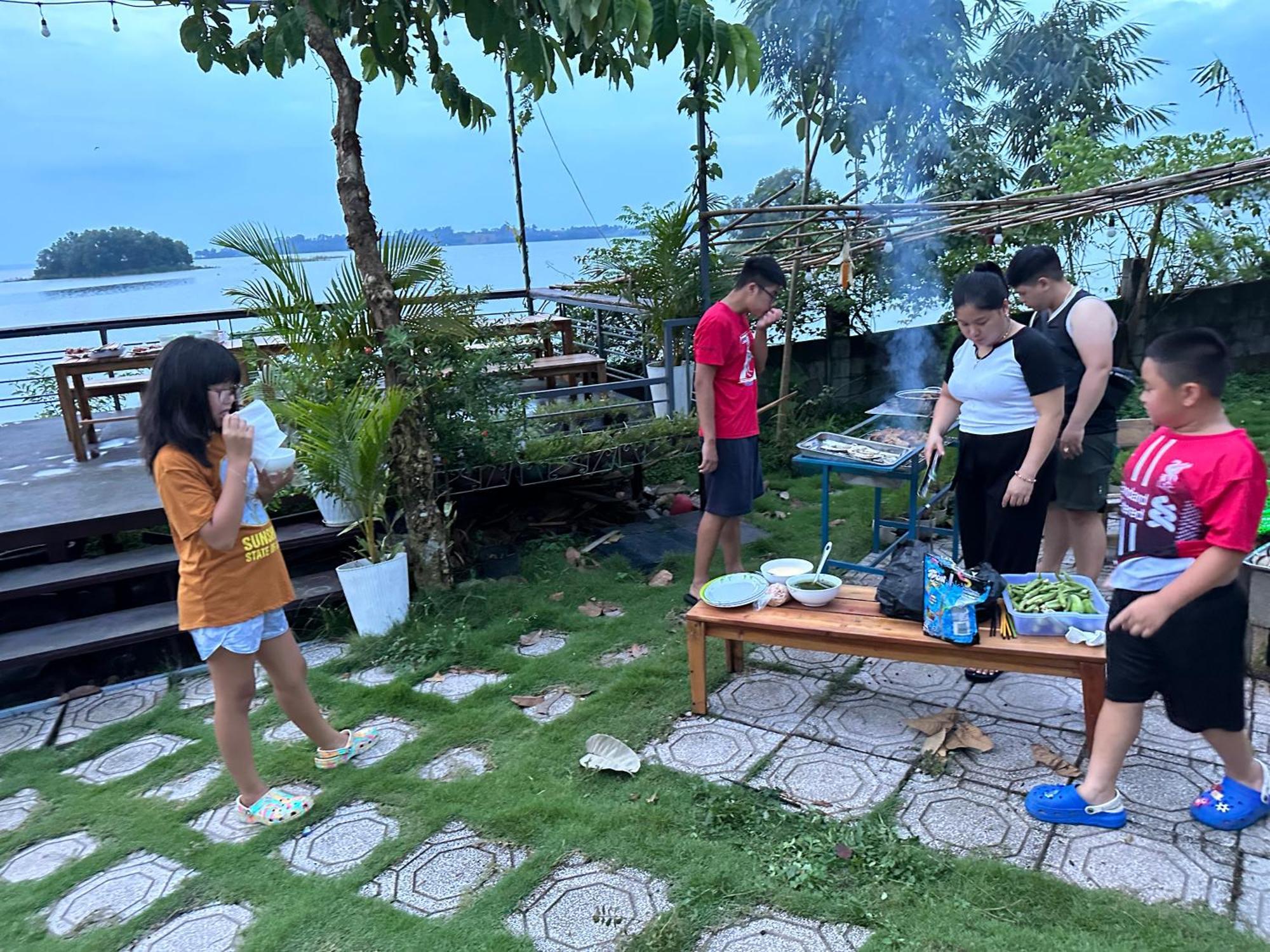 Ben Ho Homestay Xa Gia Tan Eksteriør bilde